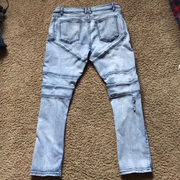 To small - Picture 2 of 3